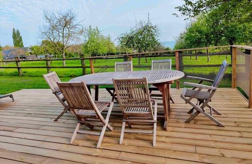 Beaufour-Druval House | Farm cottage in a quiet location near the sea