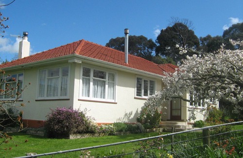 Cheltenham Cottage | Farm cottage in peaceful setting