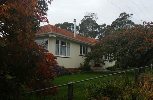 Cheltenham Cottage | Farm cottage in peaceful setting