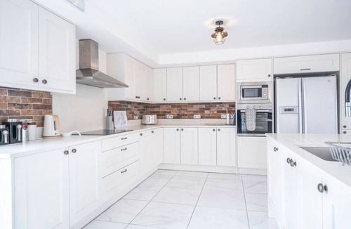 Stafford Other | Farm House for Large groups: 8 bedrooms & 7 baths