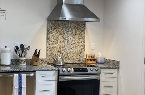 Baldwin House | Farm House Gateway!