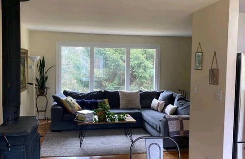 Baldwin House | Farm House Gateway!