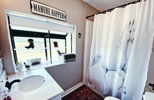 St. Augustine Apartment | Farm Living is the Life! Come stay at the Horse Farm in Barn Apartment