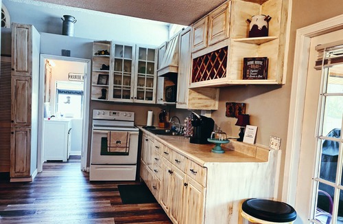 St. Augustine Apartment | Farm Living is the Life! Come stay at the Horse Farm in Barn Apartment
