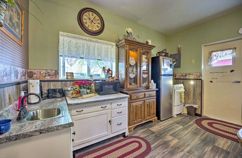 Goshen Apartment | Farm Living w/Fresh Harvest: Goshen Studio!