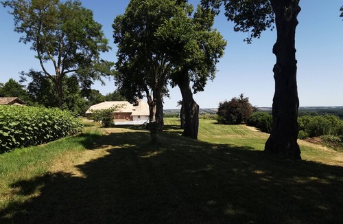 Meilhan-sur-Garonne Cottage | FARM RESTORED TRADITIONAL FRAMEWORK AND EXCEPTIONAL VIEW