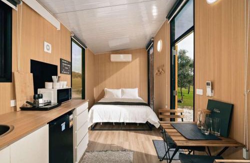 Warrenmang House | Farm Stay at Sheltered Paddock X by Tiny Away
