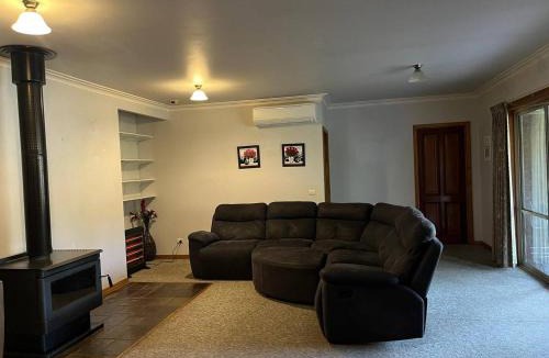 Brown Hill House | Farm-stay delight