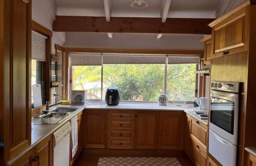 Brown Hill House | Farm-stay delight