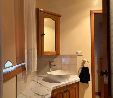 Brown Hill House | Farm-stay delight