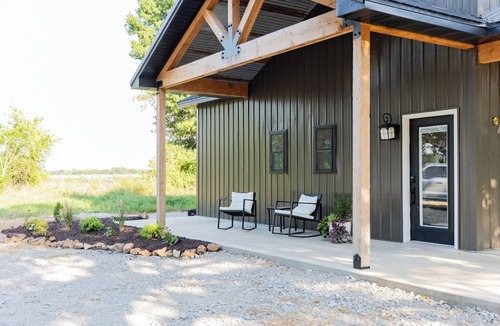 Jasper County Cabin | Farm Stay in Jasper MO