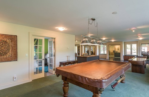 Bethany House | Farm Stay, One-of-a-kind Pool and Learn about Horses