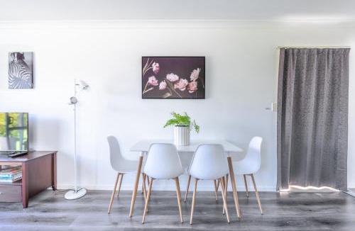 Tamahere House | Farm Stay Right on Te Awa River Ride