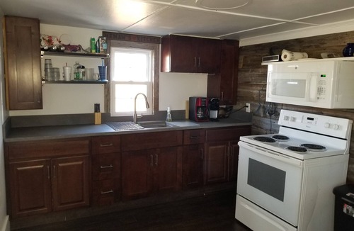 Brownsville House | Farm Stay!