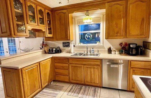 Decatur Other | Farm-World Cup Retreat-Sleeps 12-Horse Barn