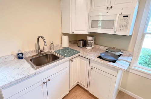 Potsdam Apartment | Farm1 - Near Clarkson, SLU, SUNYs. Modern Apt in Country Setting