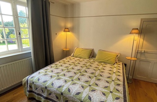 Saint-Nicolas-du-Pelem Other | Farmhouse and Cottage with heated pool, Sleeps 9