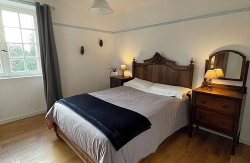 Saint-Nicolas-du-Pelem Other | Farmhouse and Cottage with heated pool, Sleeps 9