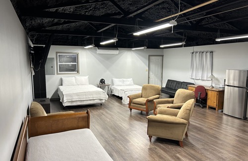 Yellville Other | Farmhouse Apartment