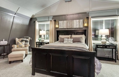 Loomis House | “Farmhouse Bungalow” Tranquil Countryside Getaway