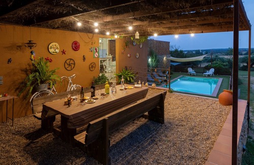 Fonteta House | Farmhouse "Can Nentia" with Mountain View, Pool & Wi-Fi