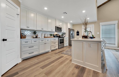 Waco House | Farmhouse Charm - Waco/Magnolia/Baylor