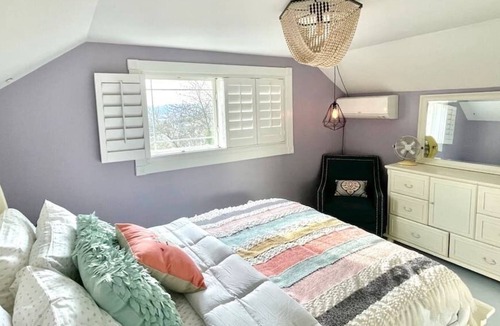 South Seattle Hostel | Farmhouse Chic Getaway ft. Goats