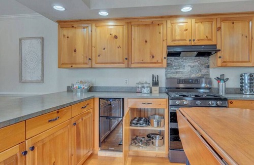 Nelson House | Farmhouse getaway for family vacations and friend retreats - heated pool, amazing views, close to wineries/breweries