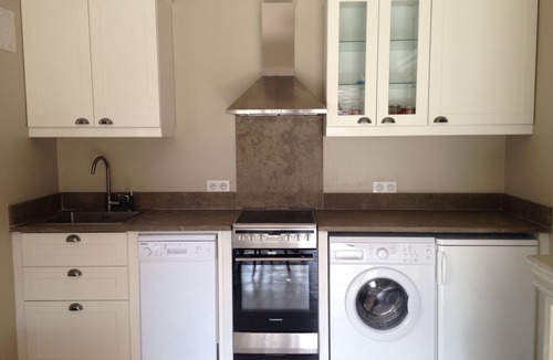 Orthoux-Serignac-Quilhan Apartment | Farmhouse gite on equestrian estate/pool