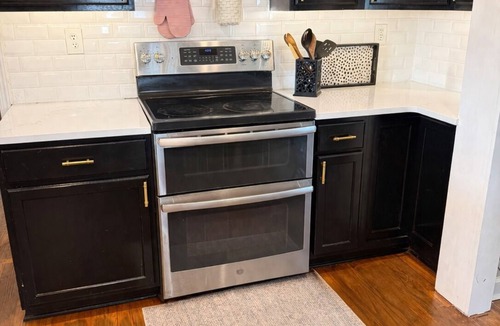 Dawsonville House | Farmhouse in Dawsonville-Perfect for groups!