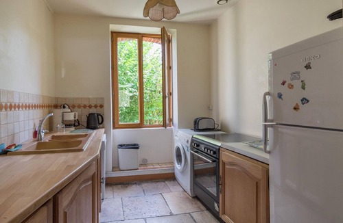 Giroux Other | Farmhouse in Giroux near Forest & Lake