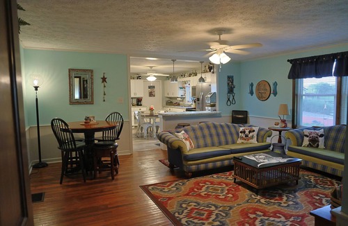 Lebanon Other | Farmhouse in the Country-Perfect Place to Relax and Enjoy Family and Friends!