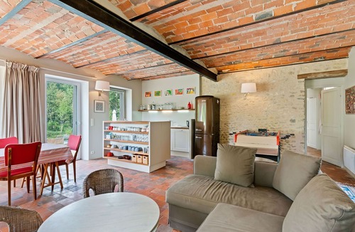 Yevre-le-Chatel House | Farmhouse in Yèvre-le-Châtel with Heated Pool