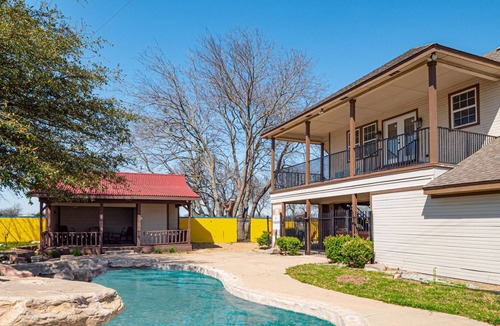 Farmersville Other | Farmhouse Oasis - Manam Estates