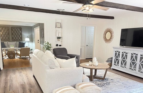 Montgomery House | Farmhouse Oasis Steps to Historic Montgomery TX