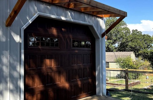 Oklahoma County Cabin | Farmhouse Retreat 2 bed 1 1/2 bath Arcadia