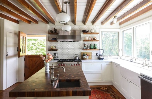 Hudson House | Farmhouse Secluded Under 10 mins to Hudson NY
