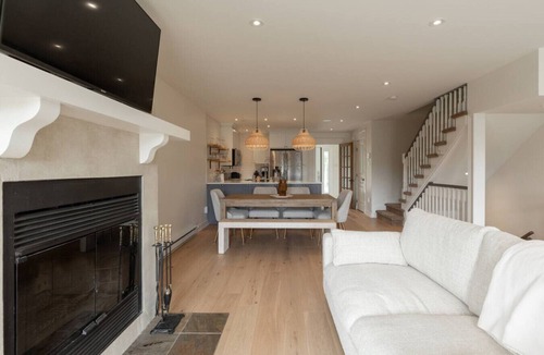 Mont-Tremblant Villa | Farmhouse-Style Townhouse | 3 Floors Fireplace
