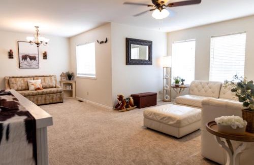 Tri-Cities House | Farmhouse