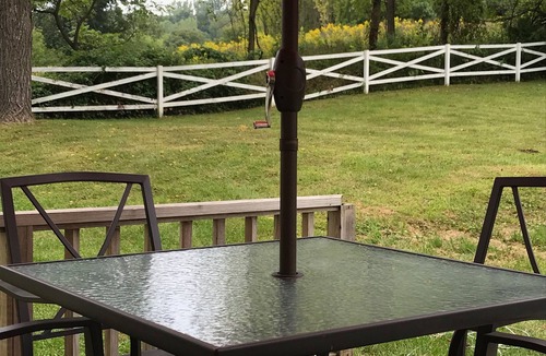 Decorah House | Farmhouse Within City Limits & Close to Luther College