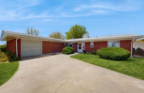 Farmington House | Farmington Family Home w/Private Patio