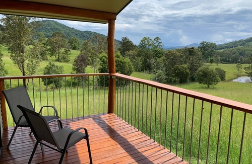 Ellenborough Cottage | Farmstay cottage