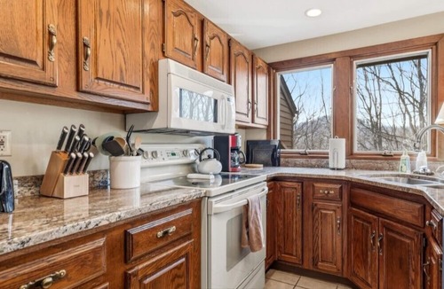 The Galena Territory House | Farmstead Tee & Ski - Resort Core location, Fireplaces, Dog Friendly