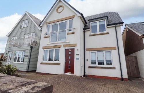 Beadnell House | Farne Cottage