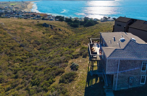 Dillon Beach House | Farol, by Vinifera Homes