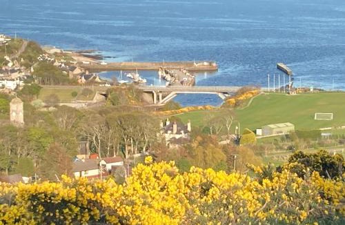 Helmsdale House | Farr