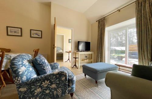 Inverarnie House | Farr Out