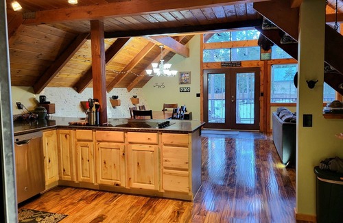 Bayview Ski Chalet | Farragut Village Chalet