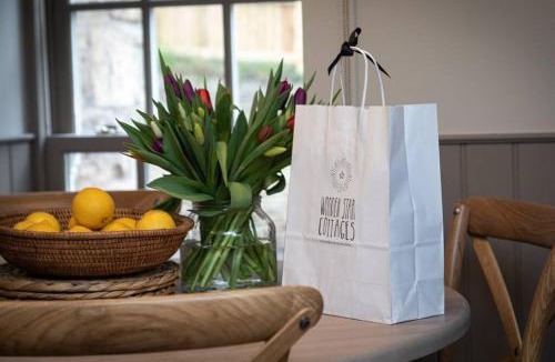 Hexham House | Farriers Cottage-Tranquil Haven, Central Location!