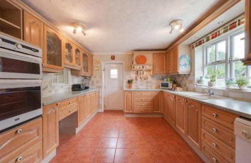 Wangford House | Farriers